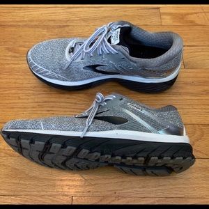 Brooks Adrenaline GTS 18
